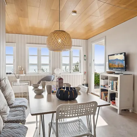 Drifa - 20m From The Sea By Interhome 펜션 *