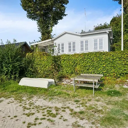 Drifa - 20m From The Sea By Interhome
